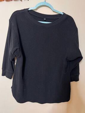 Uniqlo Black Waffle Thermal Top